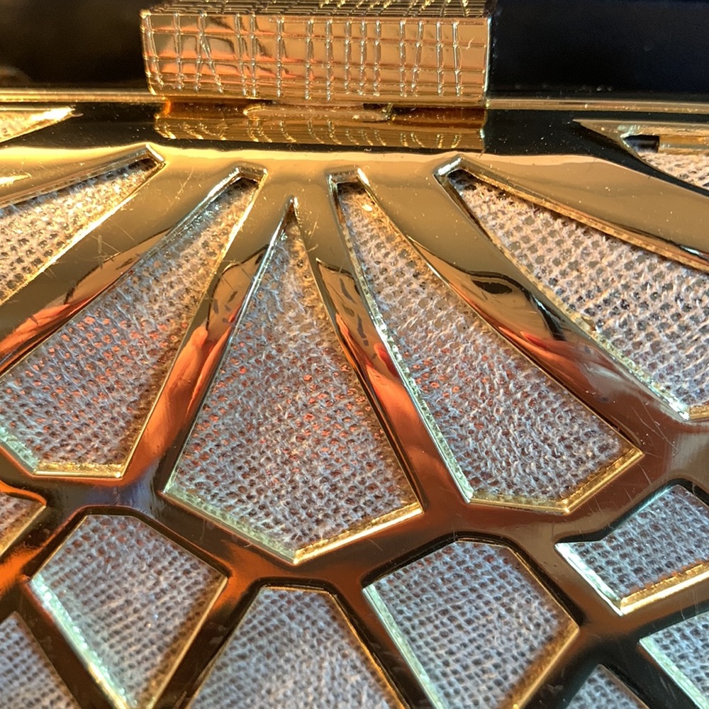 NWT Marciano cutout minaudiere clutch - Picture 3 of 11